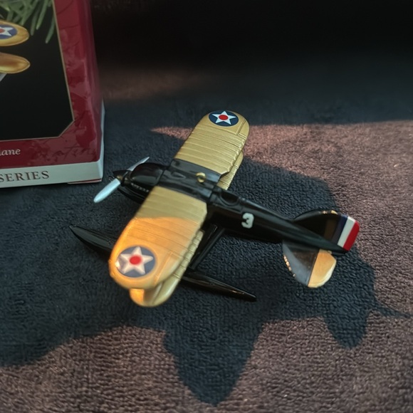 NIB Hallmark Keepsake Curtiss R3C-2 Seaplane Ornament 3rd in series - Picture 5 of 6